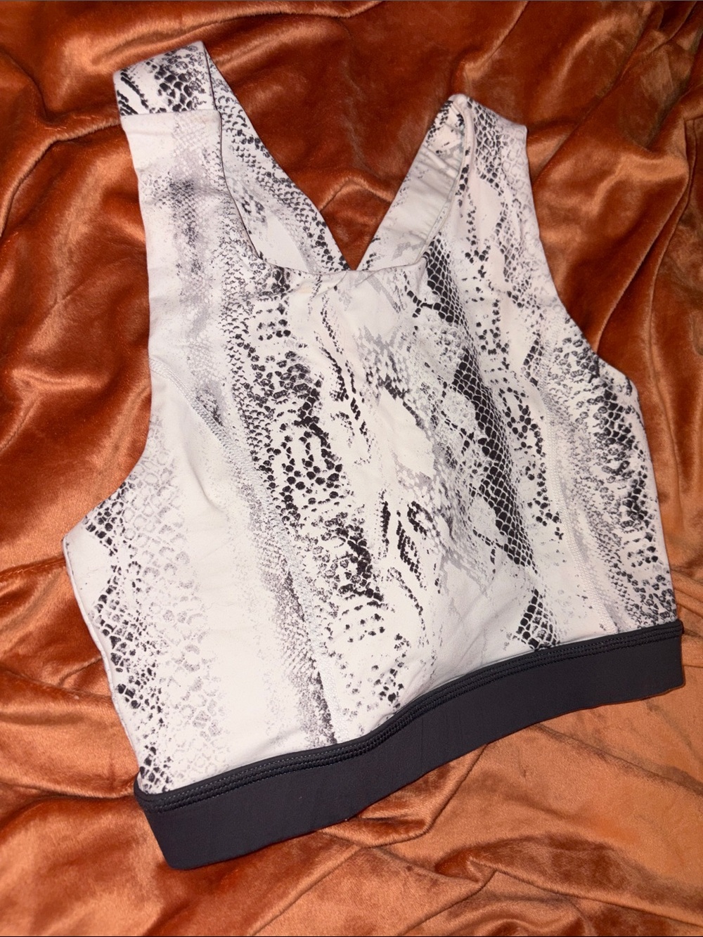 Snake-Print Sleeveless Crop Bodysuit top- sport bra White/Black